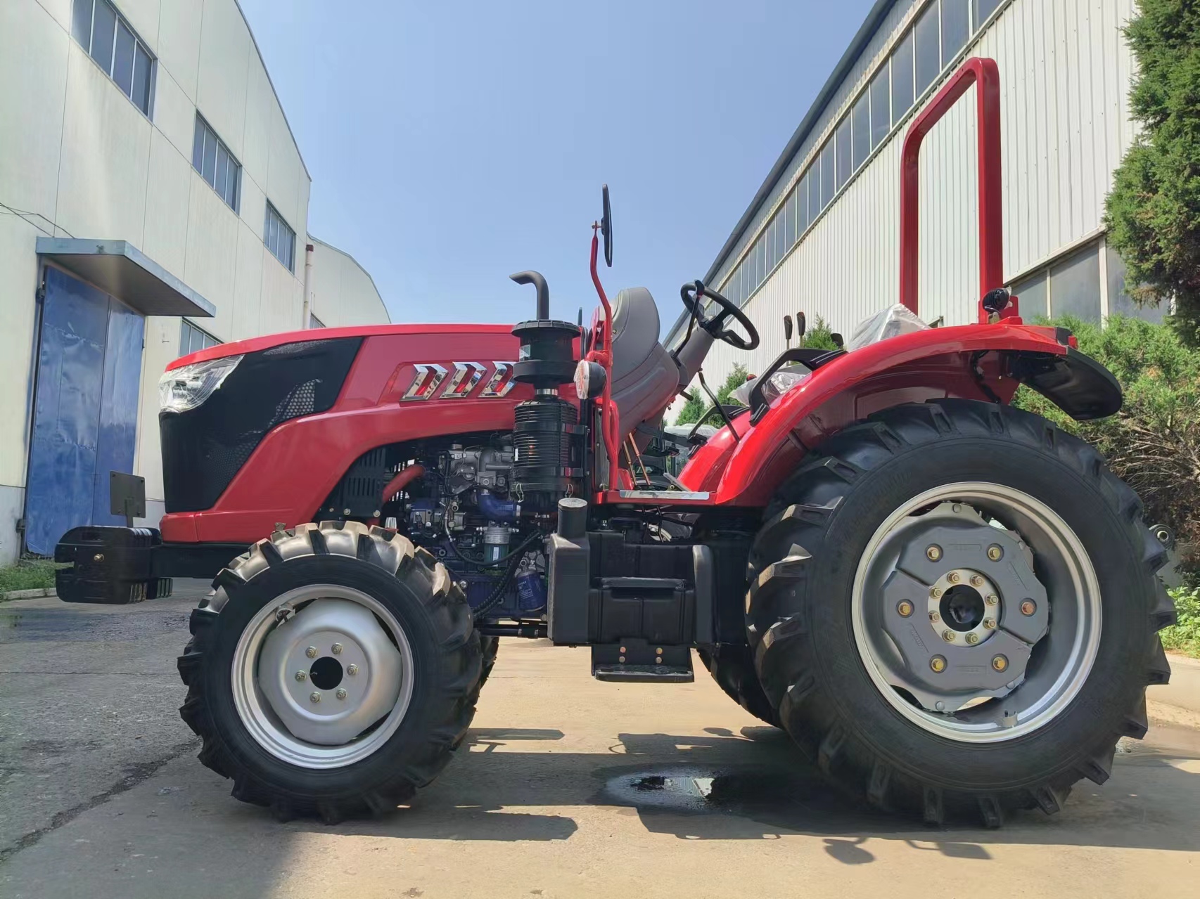 High-Performance LTB704 Tractor for Agricultural Efficiency 