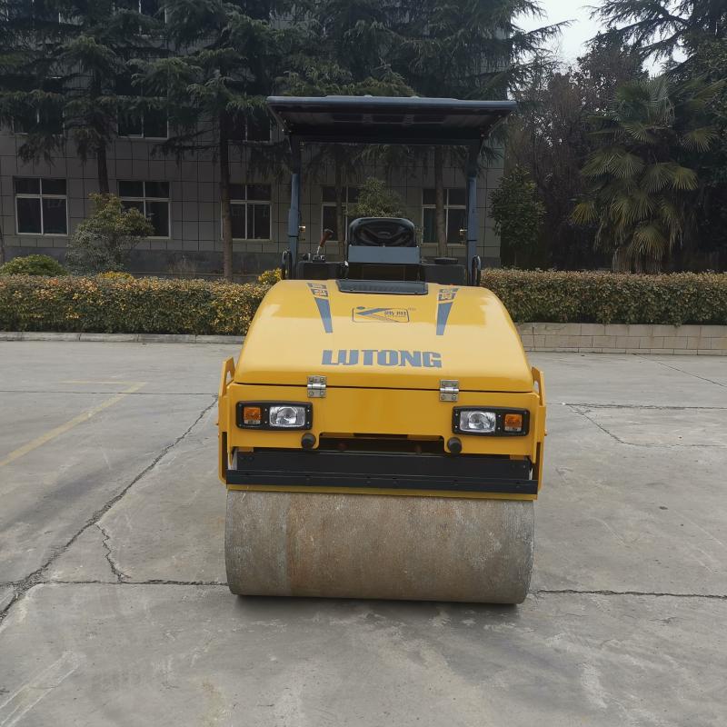 <strong>High-Performance 3 Tons Road Roller Compactor From China</strong>